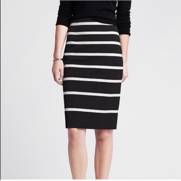 Banana Republic Dresses & Skirts - NWT Banana Republic Striped Sloan Pencil Skirt 12